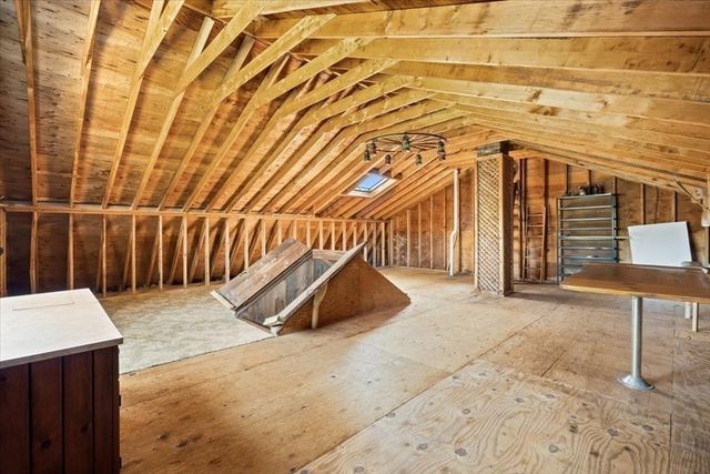 173 N Worcester St, Norton, MA 02766