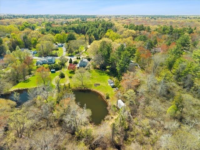 173 N Worcester St, Norton, MA 02766