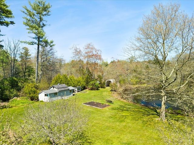 173 N Worcester St, Norton, MA 02766