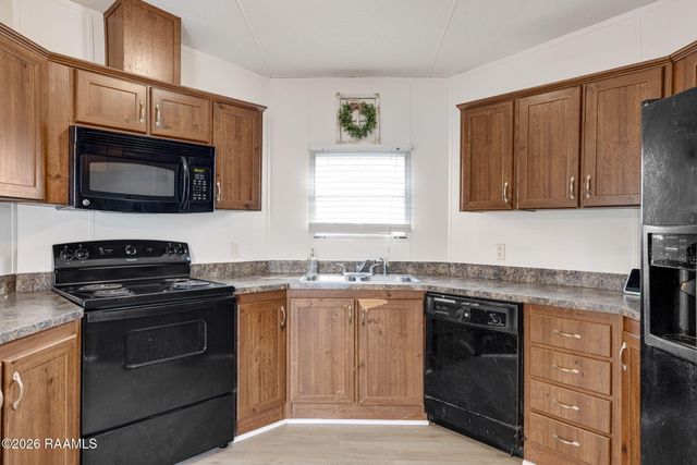 226 Blanco Drive, Youngsville, LA 70592