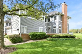 9 Brassie Court, Woodridge, IL 60517