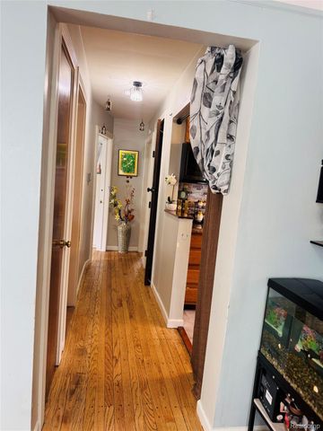 25641 Chalmers Street, Roseville, MI 48066