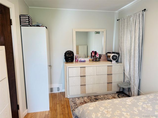 25641 Chalmers Street, Roseville, MI 48066