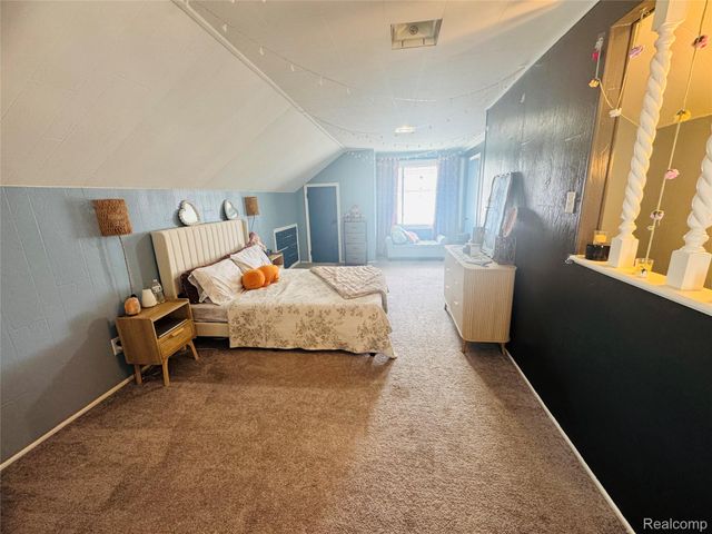 25641 Chalmers Street, Roseville, MI 48066