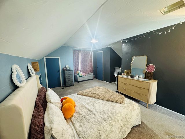 25641 Chalmers Street, Roseville, MI 48066