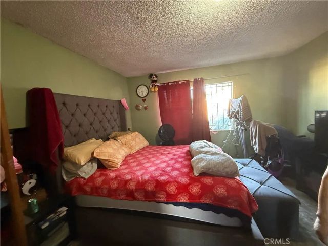 8904 Bandera, Los Angeles, CA 90002