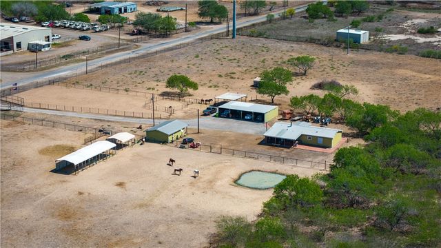 200 W County Road 418, Premont, TX 78375