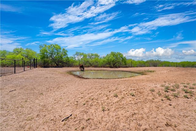 200 W County Road 418, Premont, TX 78375