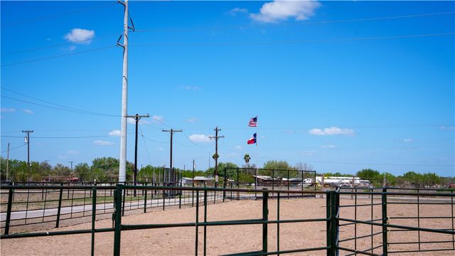 200 W County Road 418, Premont, TX 78375