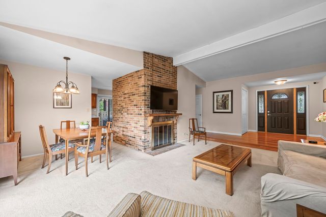 107 E Home Avenue, Palatine, IL 60067