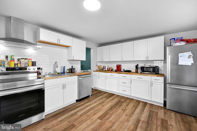1605 CENTER ST, Lebanon, PA 17042