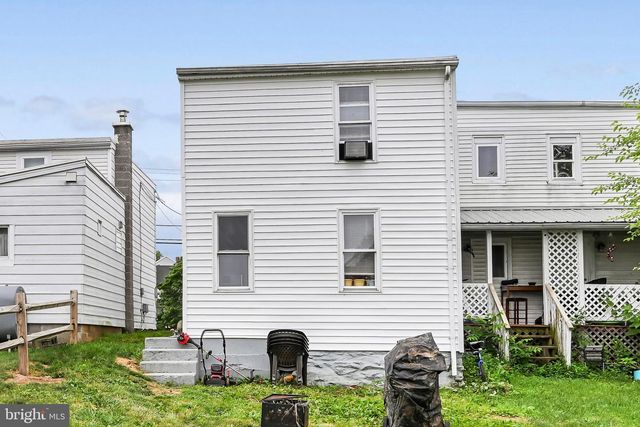 1605 CENTER ST, Lebanon, PA 17042