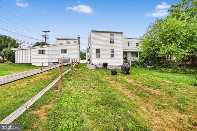 1605 CENTER ST, Lebanon, PA 17042