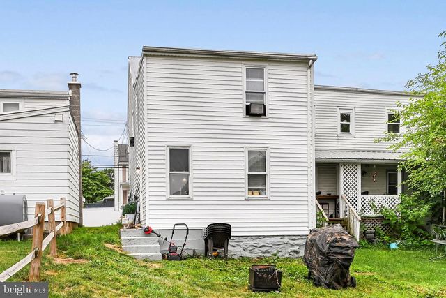 1605 CENTER ST, Lebanon, PA 17042