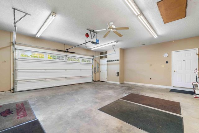 2 Plantation Drive East, Heber Springs, AR 72543