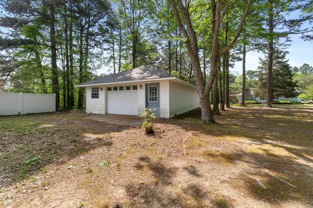2 Plantation Drive East, Heber Springs, AR 72543