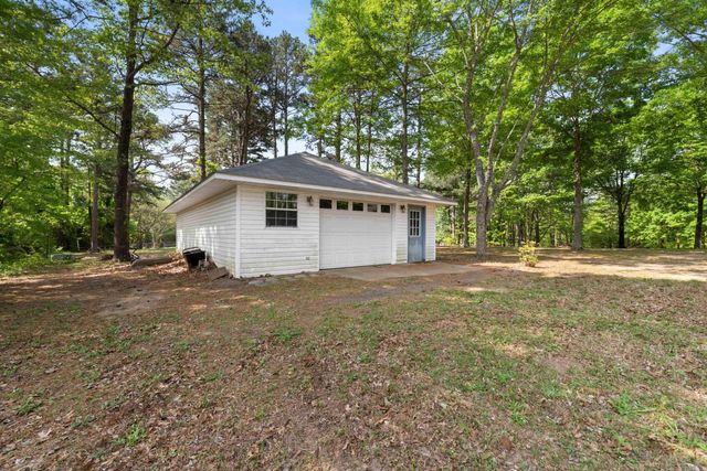 2 Plantation Drive East, Heber Springs, AR 72543