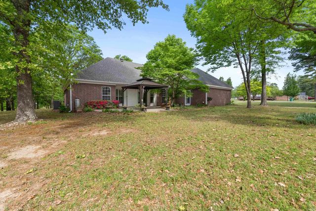 2 Plantation Drive East, Heber Springs, AR 72543