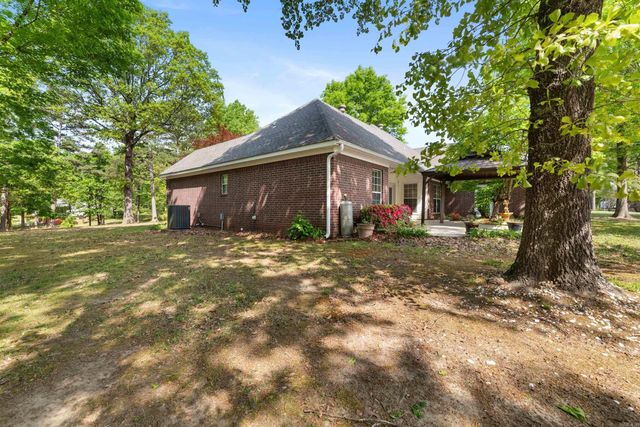 2 Plantation Drive East, Heber Springs, AR 72543