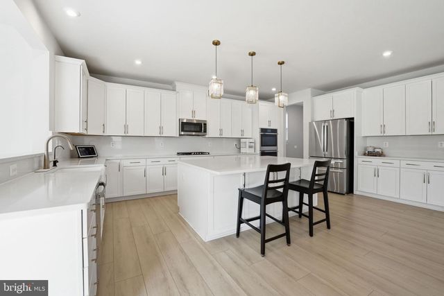 320 PEPPERIDGE DR, Stafford, VA 22554