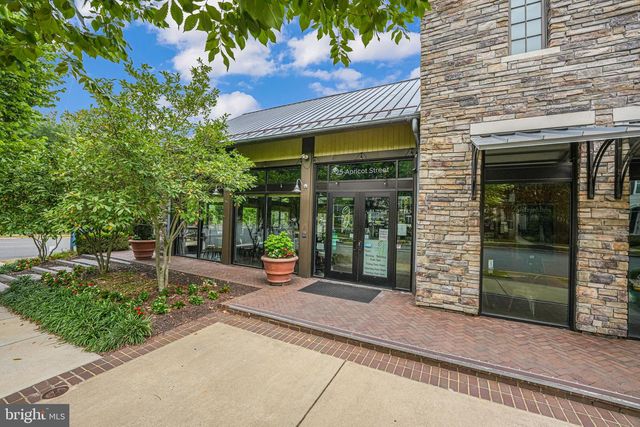 320 PEPPERIDGE DR, Stafford, VA 22554