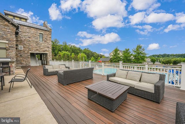 320 PEPPERIDGE DR, Stafford, VA 22554