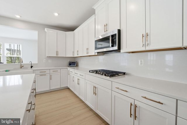 320 PEPPERIDGE DR, Stafford, VA 22554