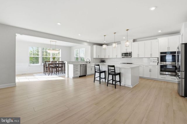 320 PEPPERIDGE DR, Stafford, VA 22554