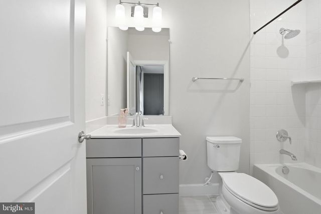 320 PEPPERIDGE DR, Stafford, VA 22554
