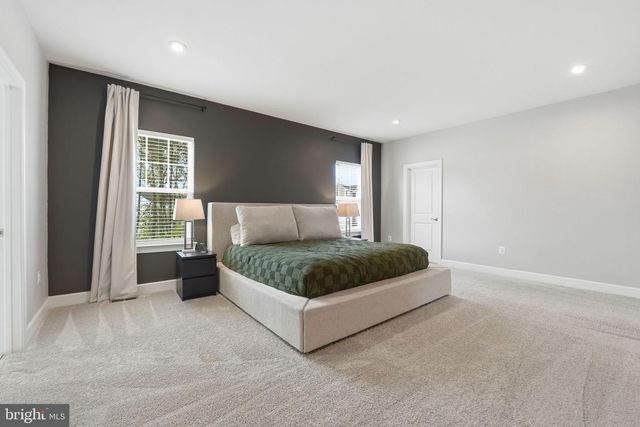 320 PEPPERIDGE DR, Stafford, VA 22554