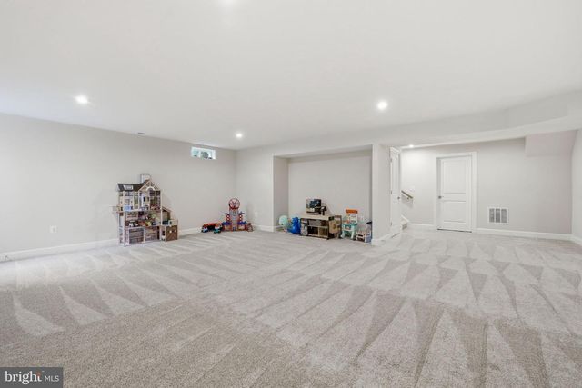 320 PEPPERIDGE DR, Stafford, VA 22554