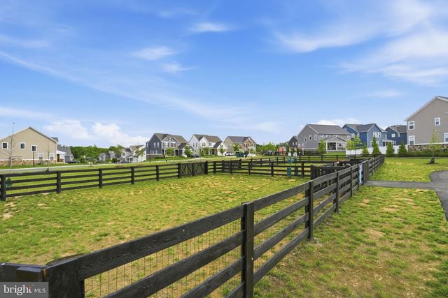 320 PEPPERIDGE DR, Stafford, VA 22554