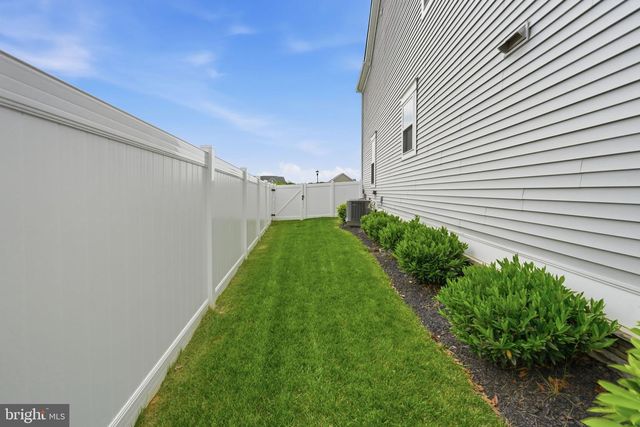 320 PEPPERIDGE DR, Stafford, VA 22554