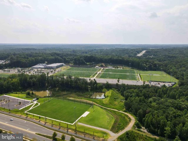 320 PEPPERIDGE DR, Stafford, VA 22554