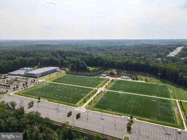 320 PEPPERIDGE DR, Stafford, VA 22554