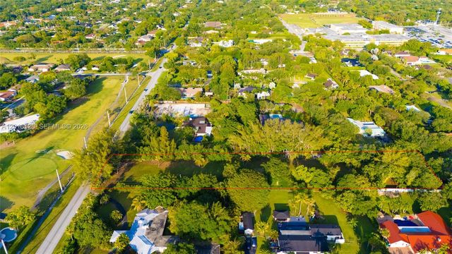 9840 SW 104th St, Miami, FL 33176