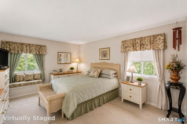 14 Heritage Circle B, Southbury, CT 06488