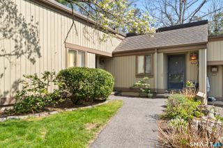 14 Heritage Circle B, Southbury, CT 06488