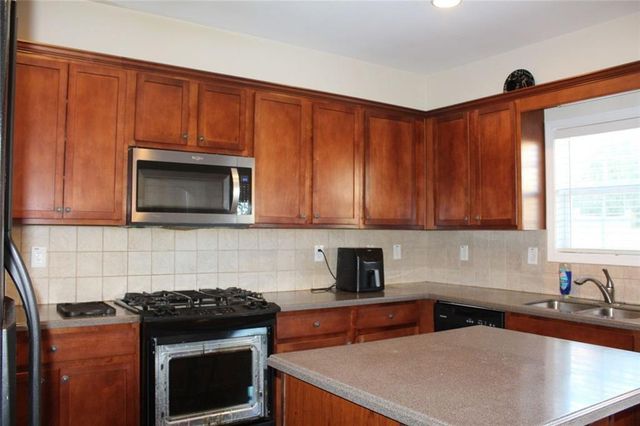 951 Rock Elm Drive, Auburn, GA 30011