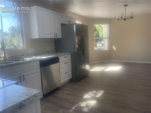 2402 W Uintah Street, Colorado Springs, CO 80904