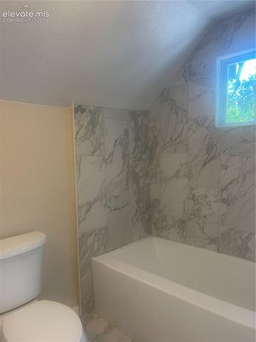 2402 W Uintah Street, Colorado Springs, CO 80904