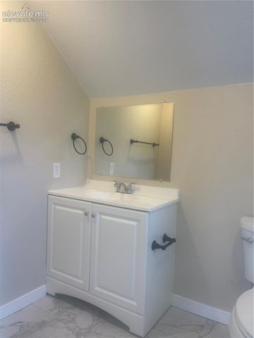 2402 W Uintah Street, Colorado Springs, CO 80904