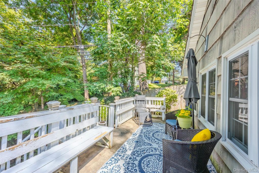 3 Lane M, Huntington, NY 11743 — photo 4