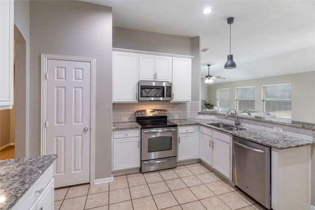 12348 Macaroon Lane, Fort Worth, TX 76244