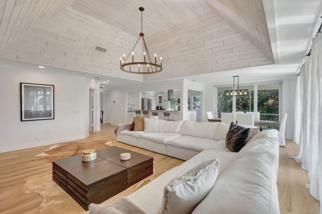 11839 PEBBLEWOOD Drive, Wellington, FL 33414