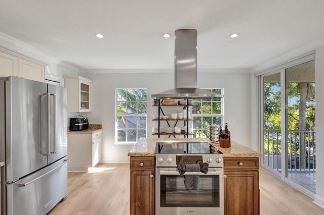 11839 PEBBLEWOOD Drive, Wellington, FL 33414