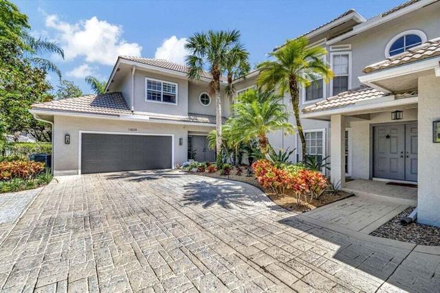 11839 PEBBLEWOOD Drive, Wellington, FL 33414