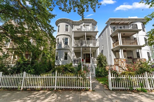 762 Columbia 2, Boston, MA 02125