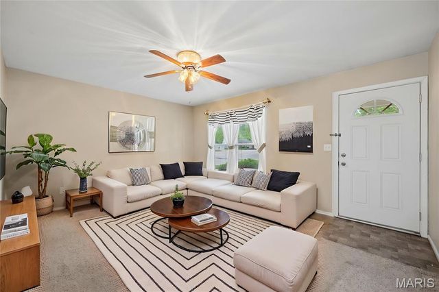 1418 Twin Trails Drive, Fenton, MO 63026