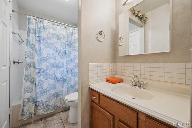 1418 Twin Trails Drive, Fenton, MO 63026